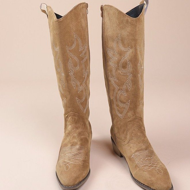 Botas Martin con corte en V y bordado vintage para mujer