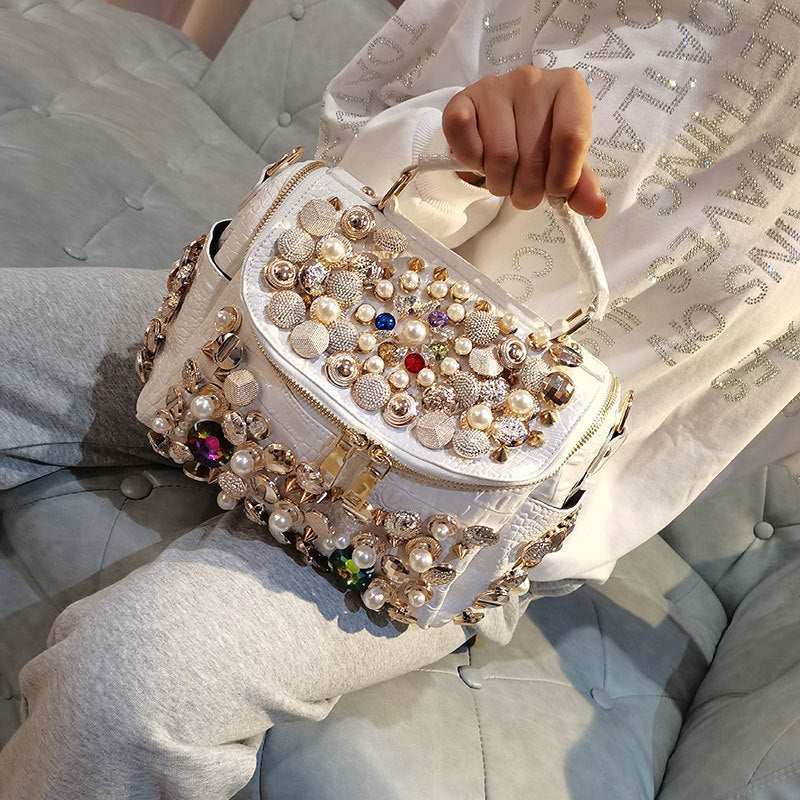 Bolso de hombro con remaches y cuentas de diamantes de imitación para mujer