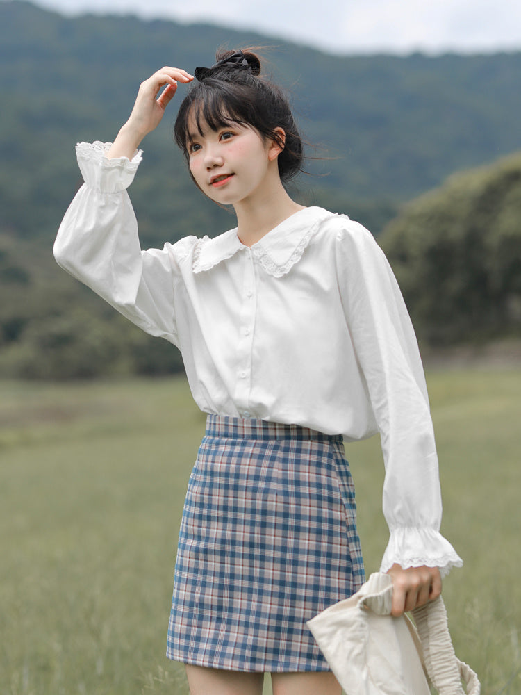 Women's Design Sense Niche Spring And Autumn Doll Collar White Shirt