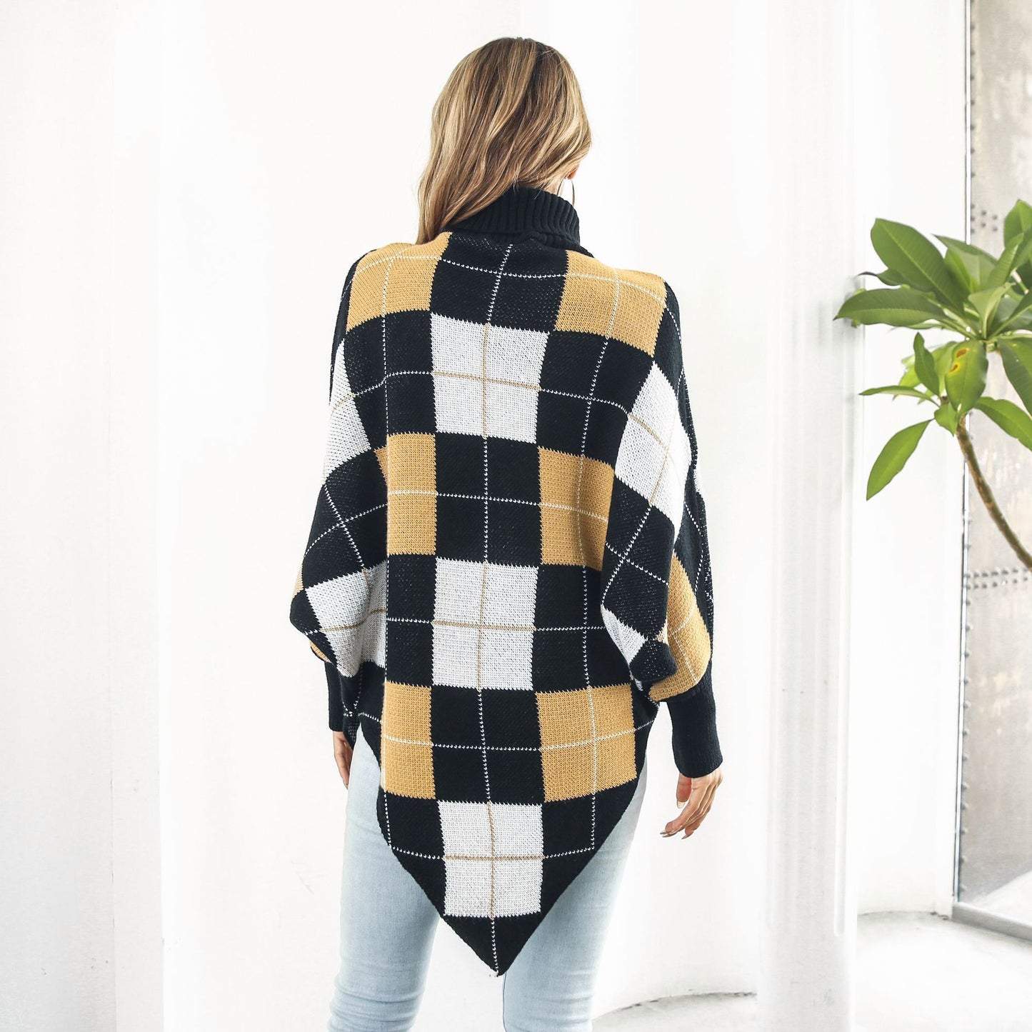 Mittellanger karierter Jacquard-Cape-Pullovermantel für Damen