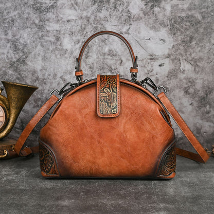 Damen-Klammertasche im Retro-Nationalstil mit dreidimensionaler Prägung und handgeriebener Farbe