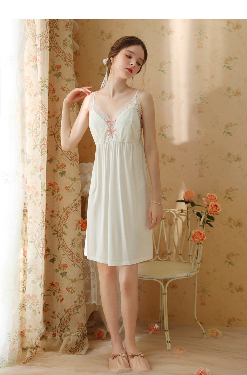 Women's French Retro Sweet Spaghetti-strap Nightdress