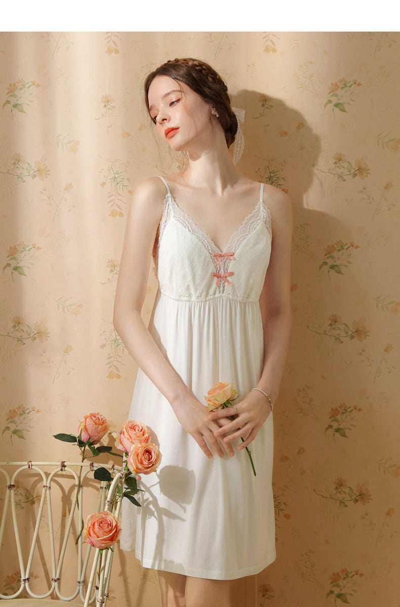 Women's French Retro Sweet Spaghetti-strap Nightdress