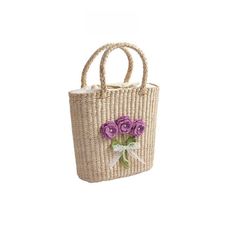 Bolso informal de paja tejido a mano con flores cuadradas verticales en color morado