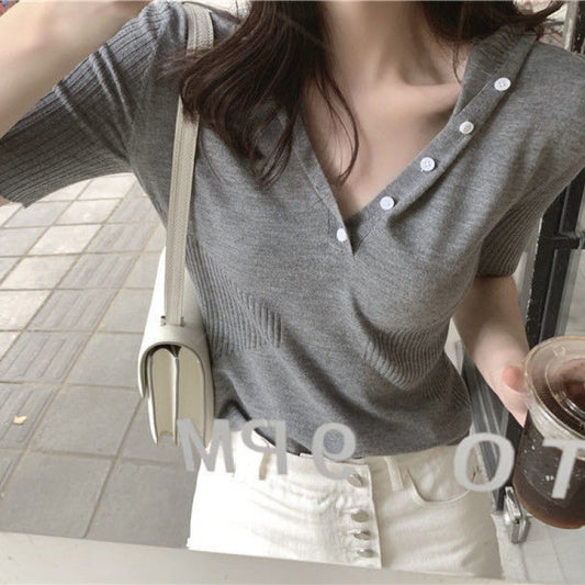 V-neck Buttoned Slim-fit Half Sleeves With Clavicle