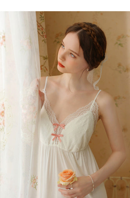 Women's French Retro Sweet Spaghetti-strap Nightdress